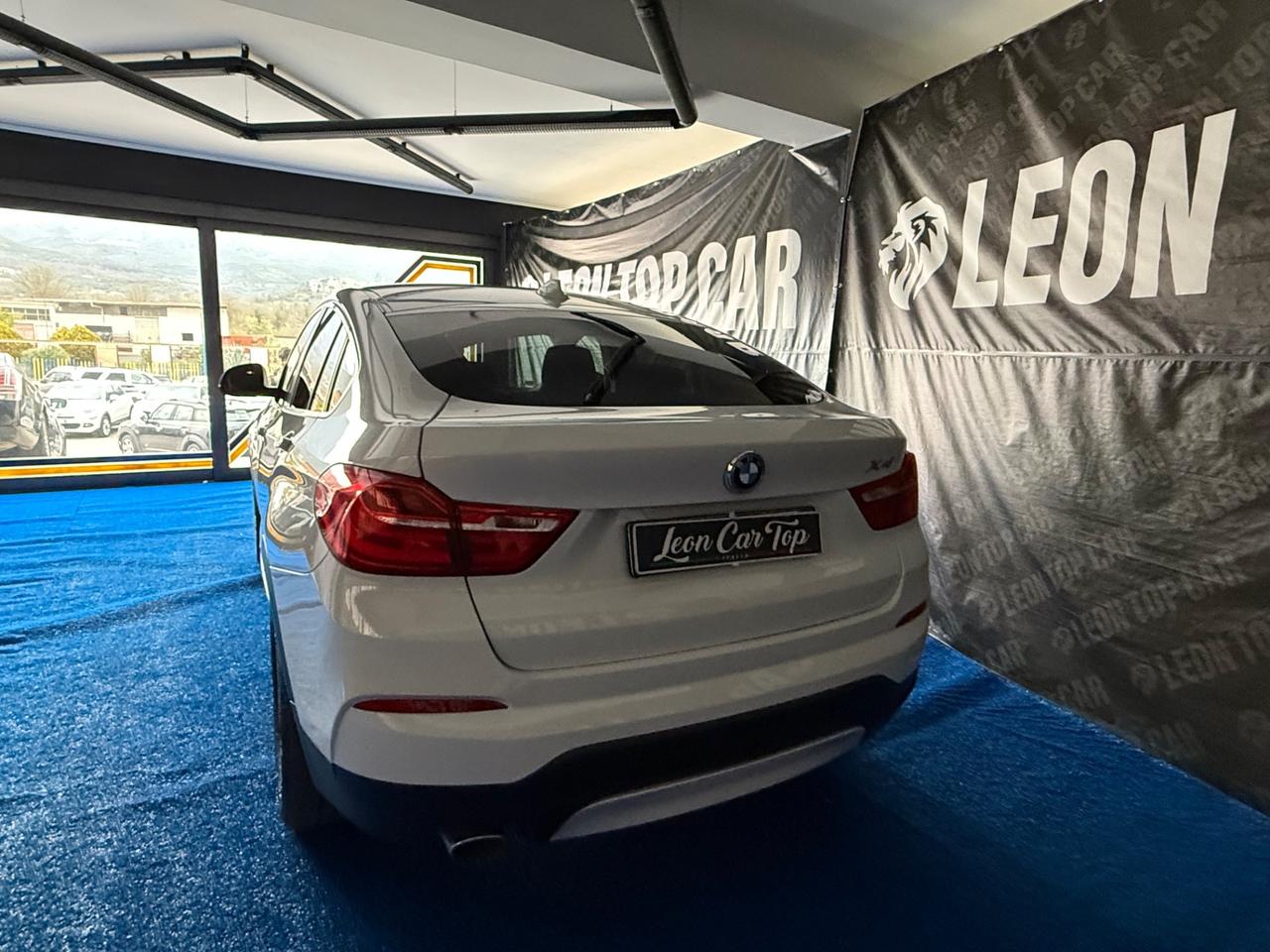Bmw X4 xDrive20d gancio traino omologato auto da vetrina