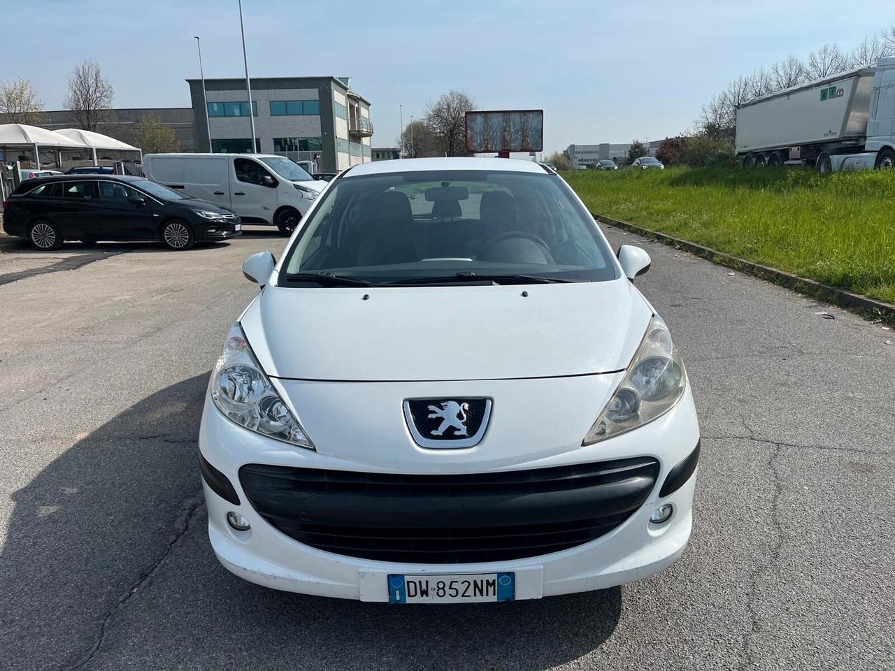 Peugeot 207 1.4 8V 75CV 3p. Energie Sport ECO GPL