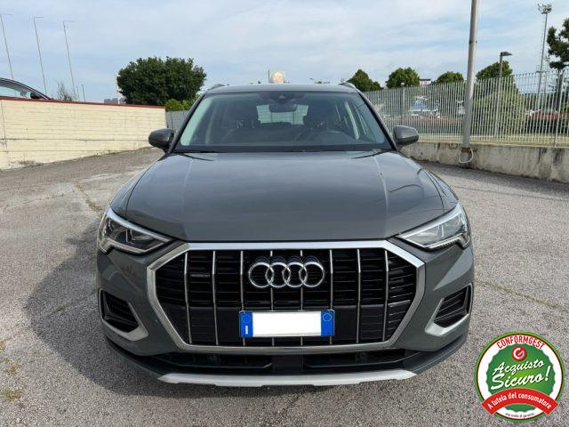 AUDI Q3 40 TDI quattro S tronic Advanced