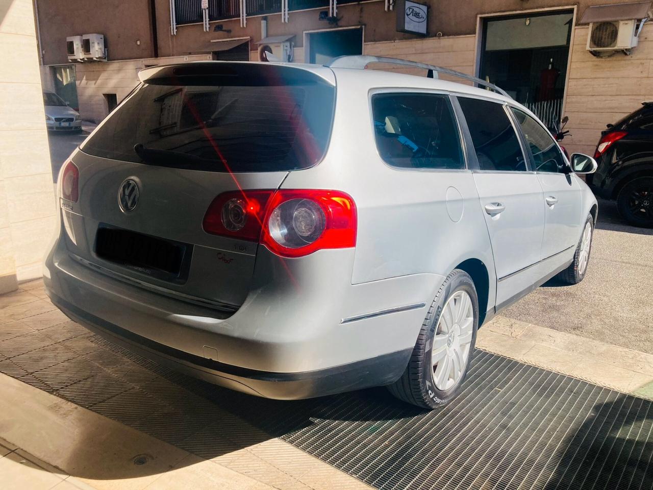 Volkswagen Passat 1.9 TDI- IDEALE X NEOPATENTATI - 2008