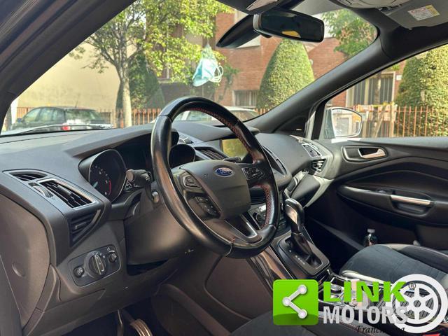 FORD Kuga 1.5 TDCI 120 CV S&S 2WD Powershift ST-Line