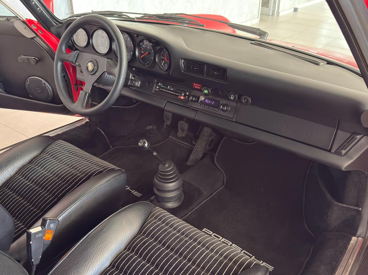 Porsche 911S - TARGA 2.7 TARGA S