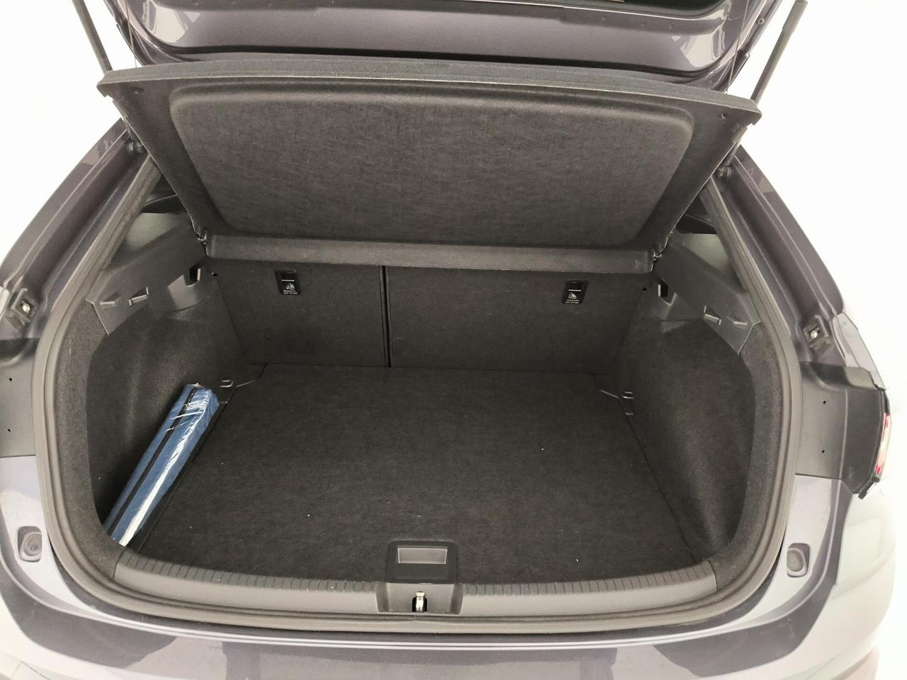 Volkswagen Taigo 1.0 tsi r-line 110cv