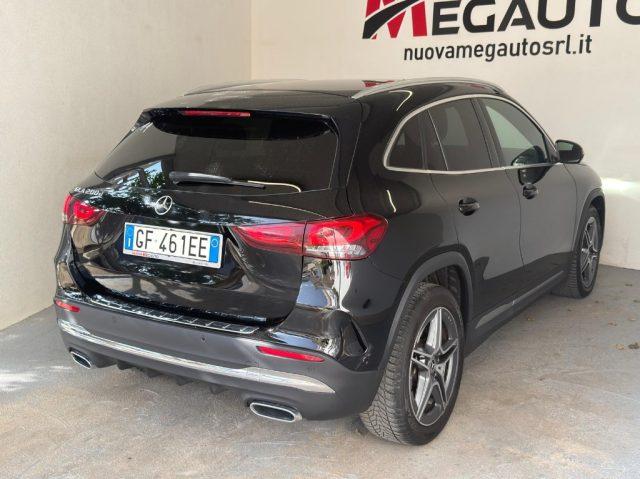 MERCEDES-BENZ GLA 200 d Automatic Premium