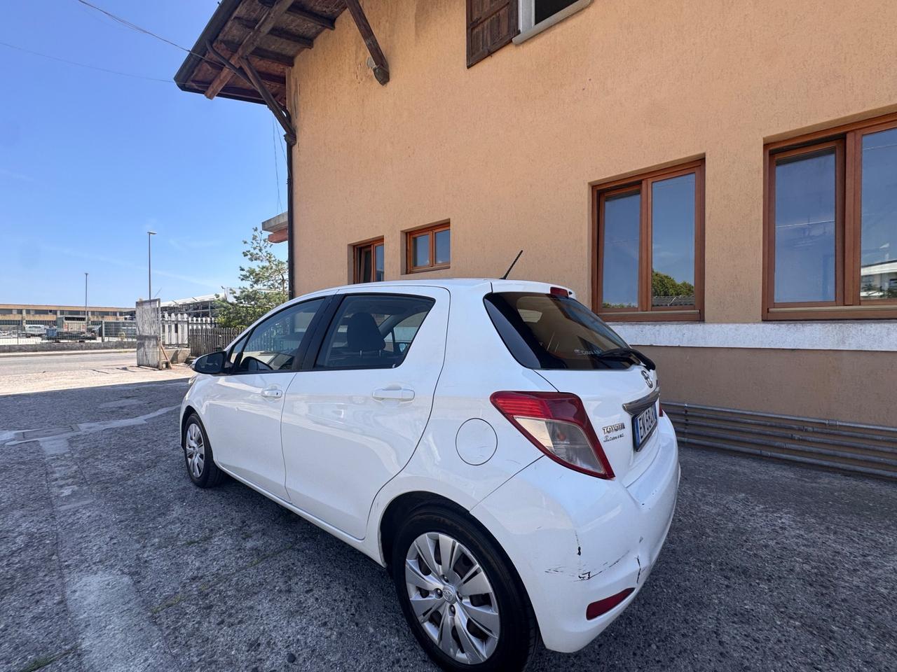 Toyota Yaris 1.3 5 porte Active