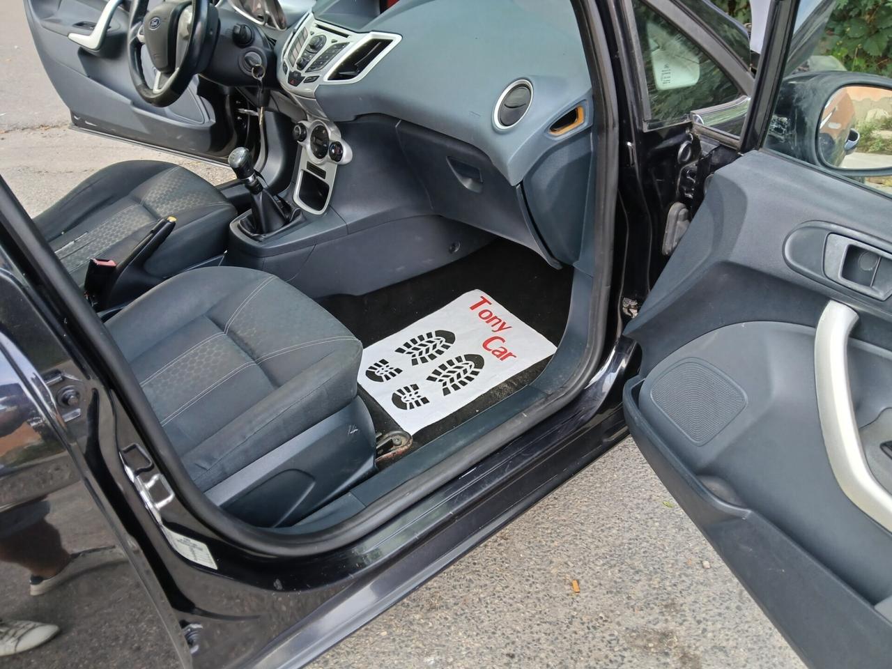 Ford Fiesta 1.4 TDCi 5p. Modello Titanium