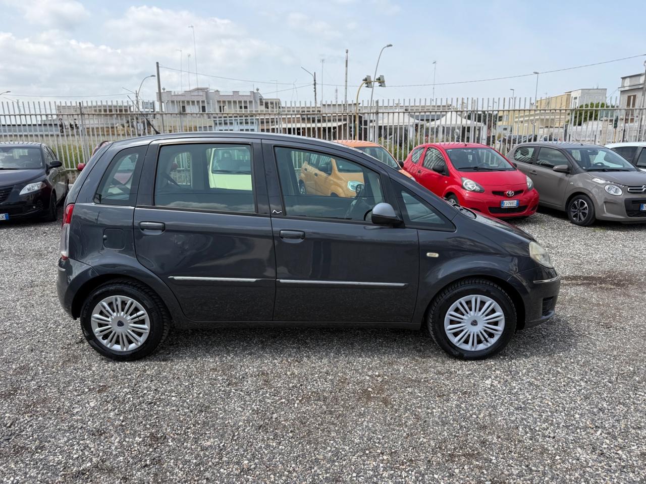 Lancia MUSA 1.3 Multijet 16V 70 CV Argento