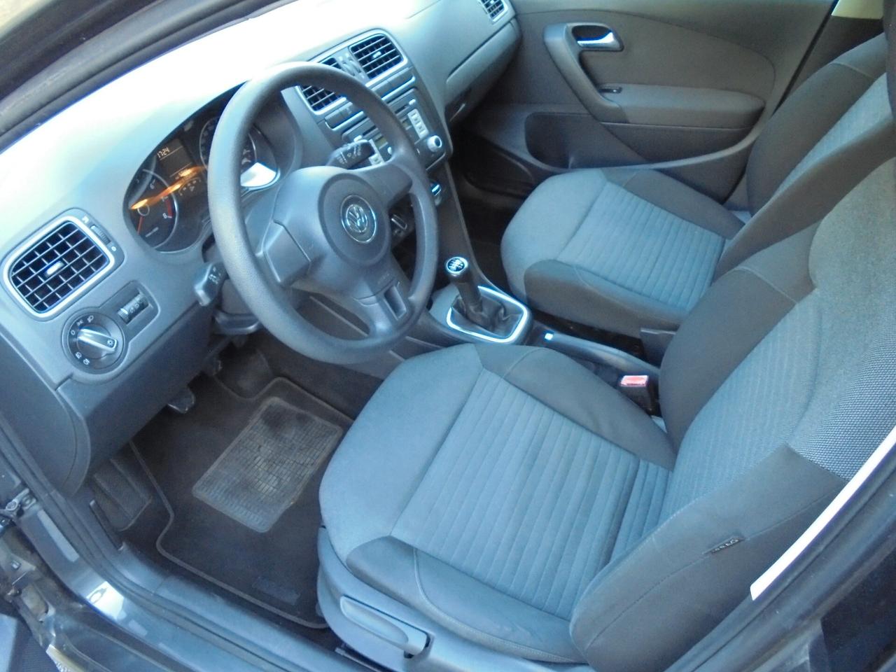 VOLKSWAGEN POLO 1.2 70CV COMFORTLINE 5P UNIPROPRIETARIO NEOPATENTATI