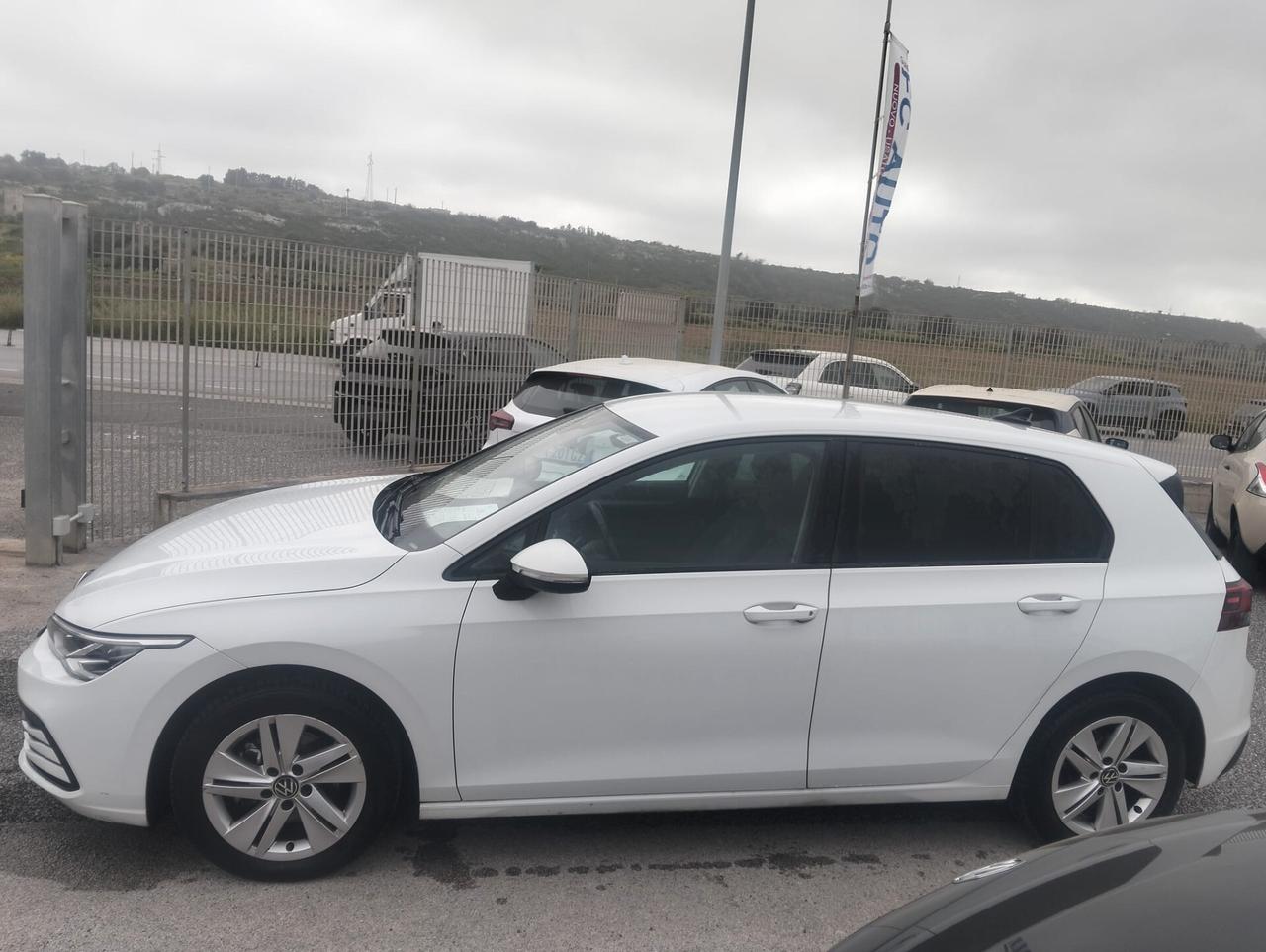 Volkswagen Golf 1.5 TGI DSG Style