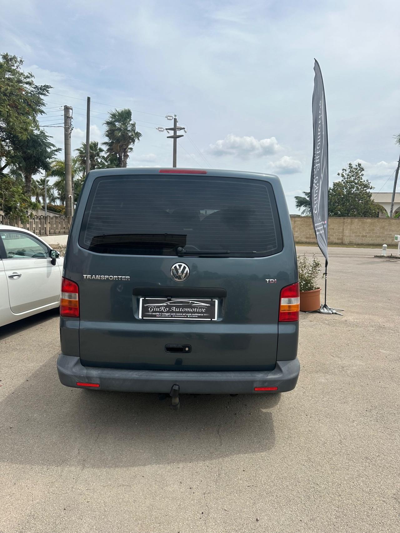 Volkswagen T5 Caravelle 2.5 TDI 8 posti