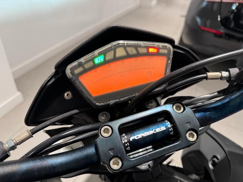 Ducati Hypermotard 796