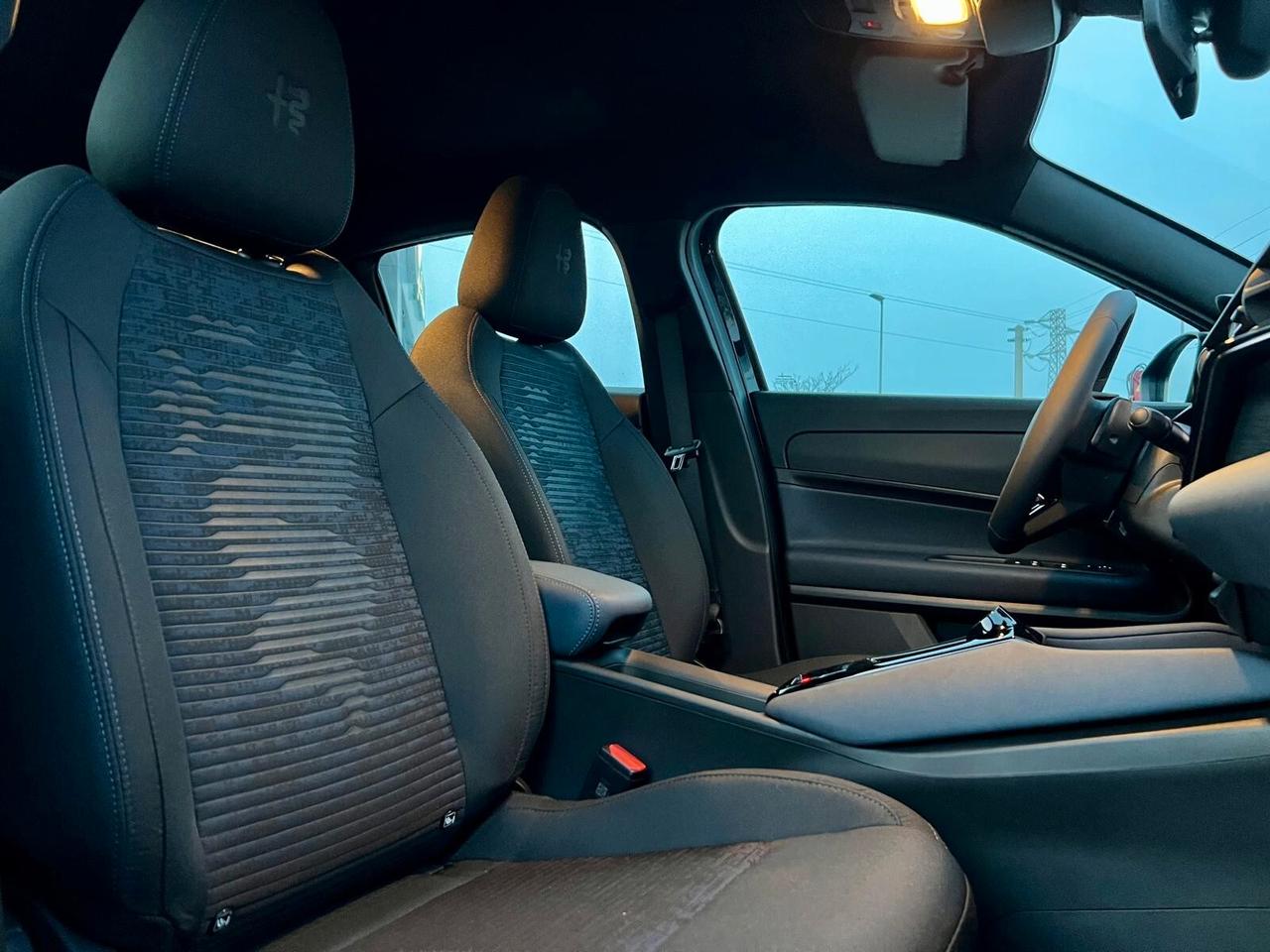 Alfa Romeo Junior 1.2 145 CV Hybrid eDCT6