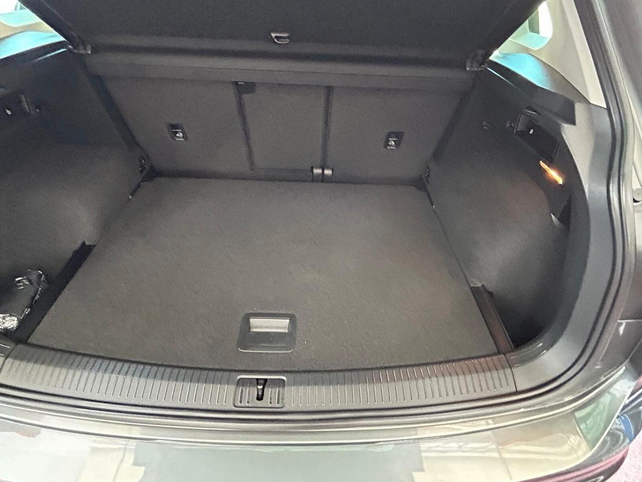 Volkswagen Tiguan 2.0 TDI SCR DSG 4MOTION Advanced INTERNI IN ALCANTARA