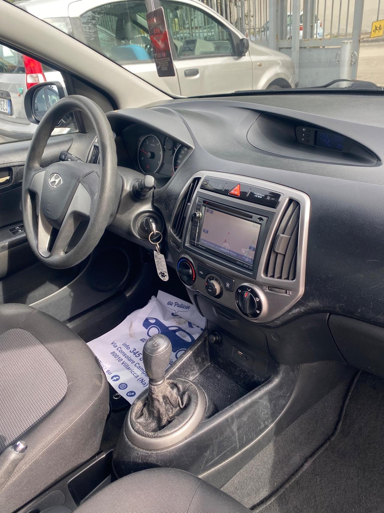 Hyundai i20 1.4 CRDi Anno 2013 Full Navi Led