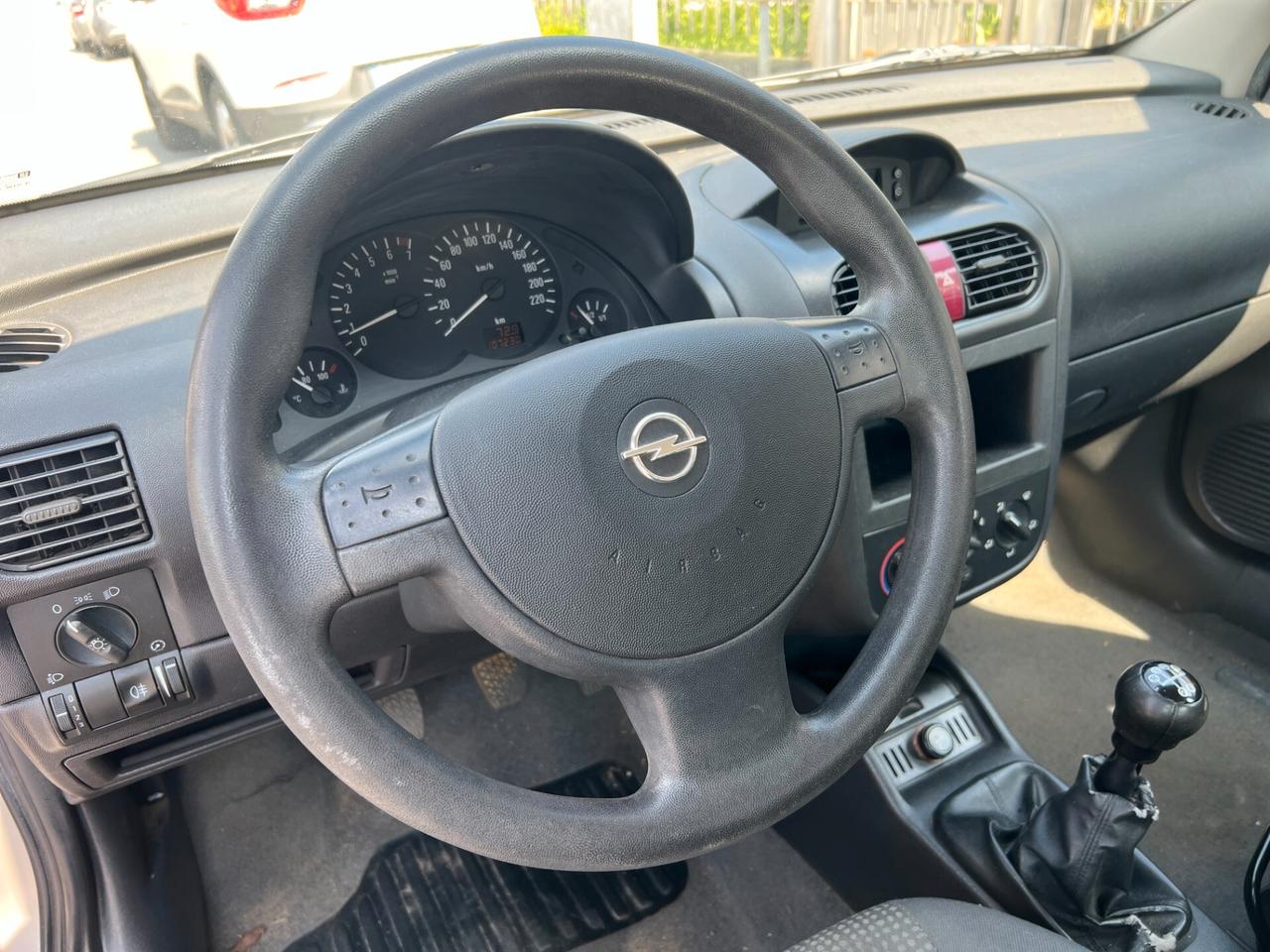 Opel Corsa 1.2i 16V cat 5 porte Euro 4 adatta a neopatentati