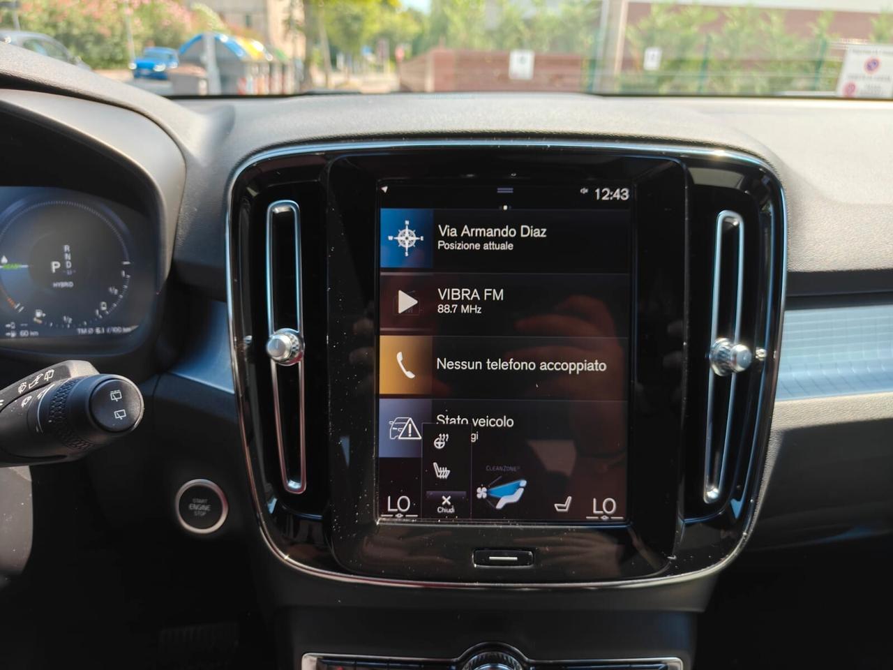 Volvo XC40 T4 Recharge Plug-in Hybrid automatico Plus Dark