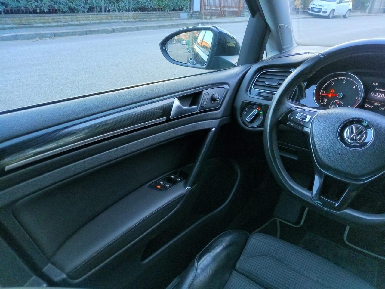 Volkswagen Golf Highline 2.0 TDI BlueMotion  #7353
