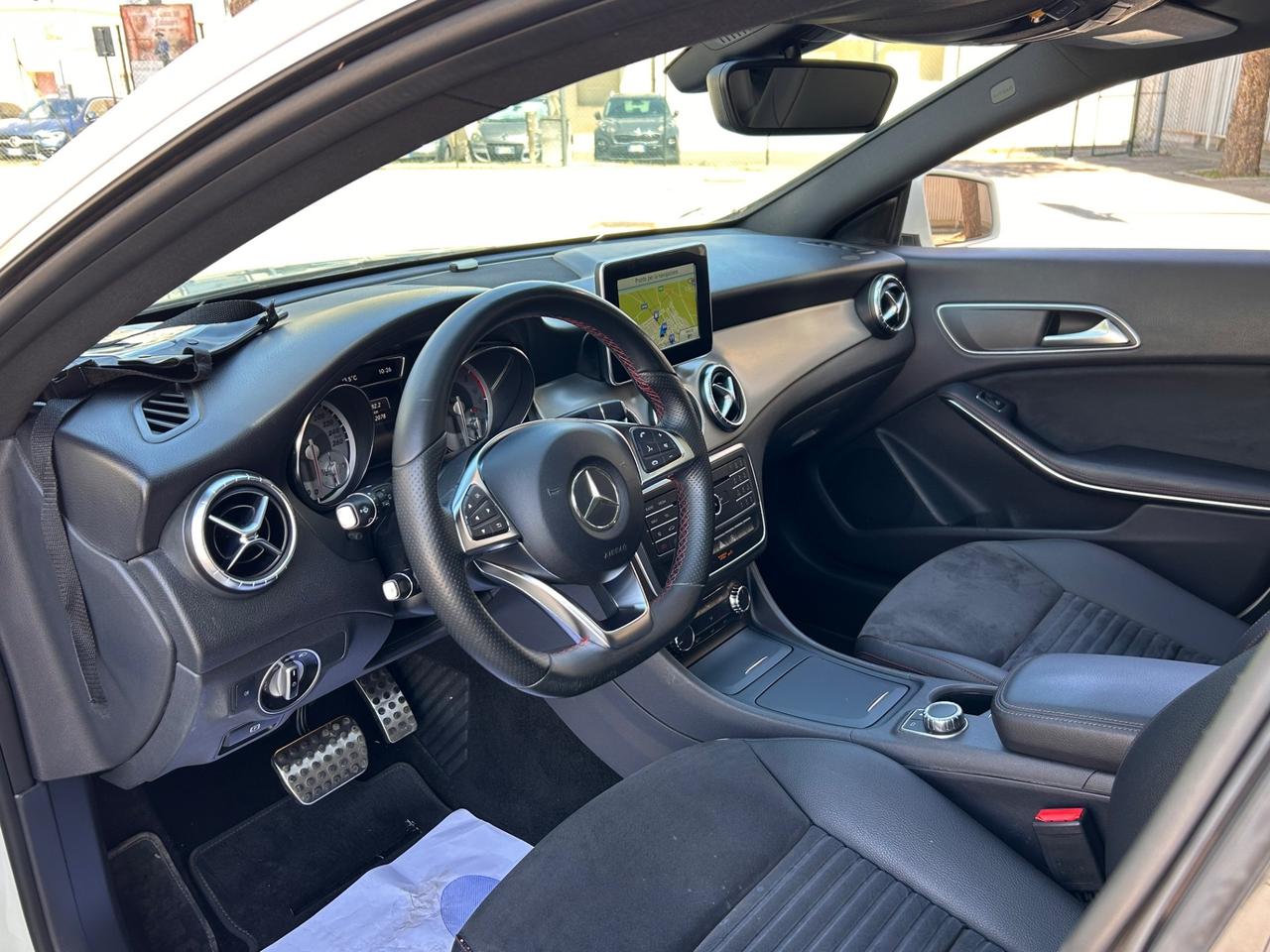 Mercedes-benz CLA 200 AMG