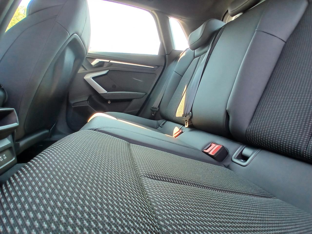 Audi A3 SPB 35 TDI Stronic Sline edition