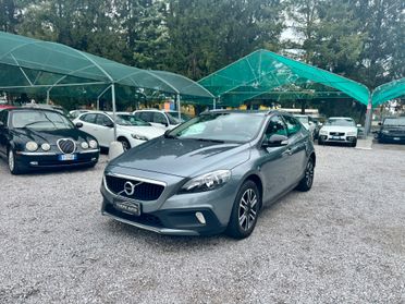 Volvo V40 Cross Country D2 Business Plus