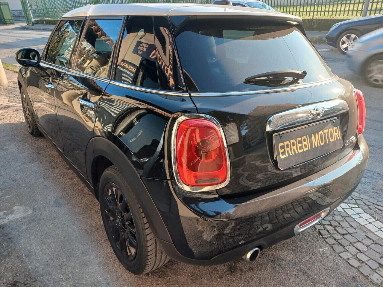 Mini 1.5 Cooper D 5 porte AUTOMATICO