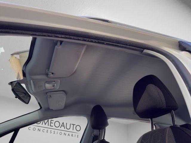 PEUGEOT 2008 1.2 VTi 82CV Allure