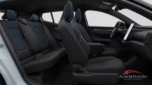 VOLVO EX30 Cross Country Twin Motor Performance Electric Ultr