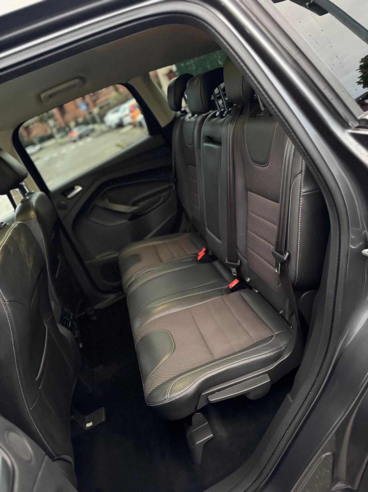 Ford Kuga 2.0 TDCI 150 CV S&S 4WD Powershift Titanium X