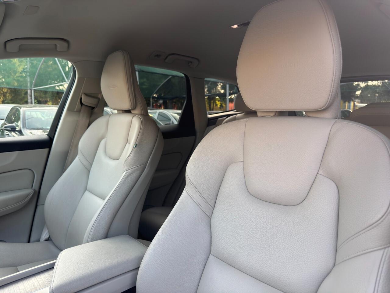 Volvo XC 60 XC60 B4 (d) AWD Geartronic Inscription