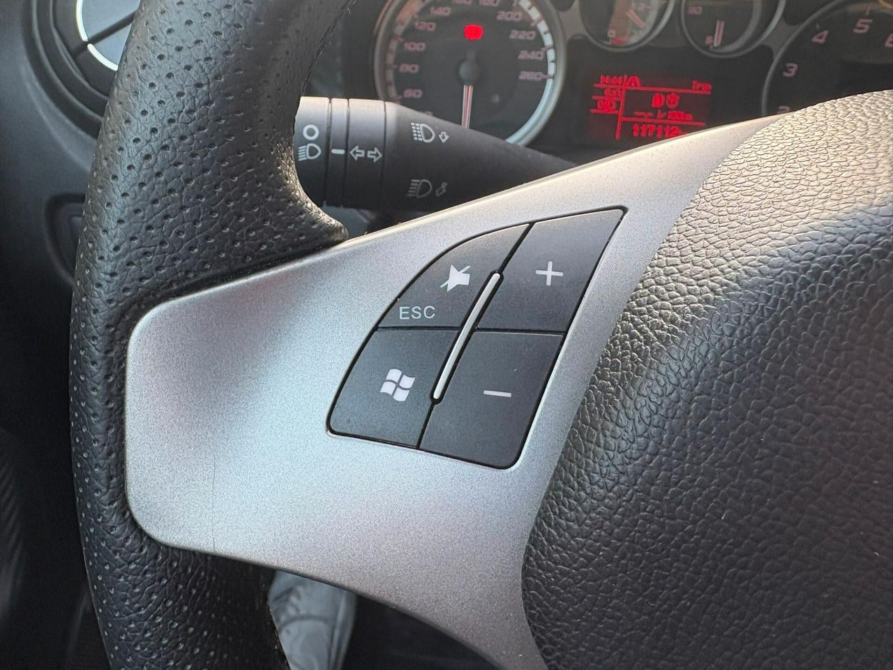 Alfa Romeo MiTo 1.4 105 CV M.air S&S Distinctive Sport Pack