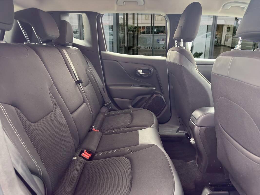 Jeep Renegade 1.6 mjt Limited 130cv Con NAVIGATORE