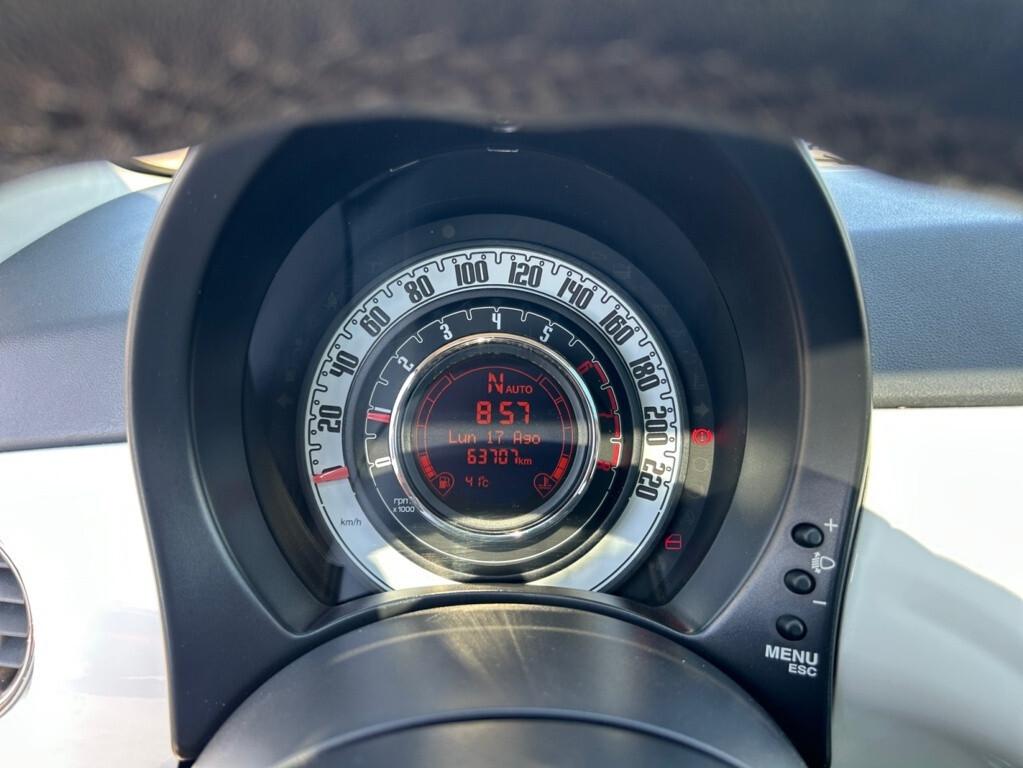 Fiat 500 1.2 Lounge Dualogic