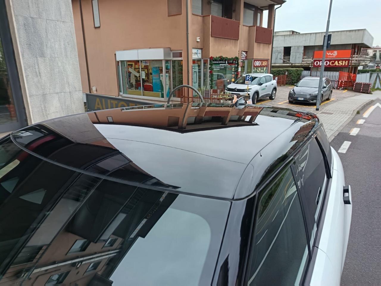 Land Rover Range Evoque 2.0D I4 163 CV AWD Auto R-Dynamic SE, AUTOCARRO, PREZZO + IVA