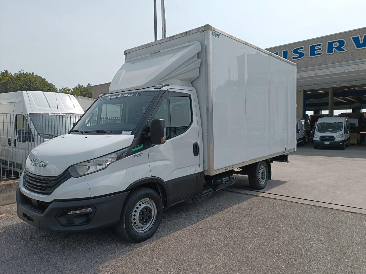 Iveco Daily 35S14N 3000 cc FURGONE BOX CNG METANO P 3750