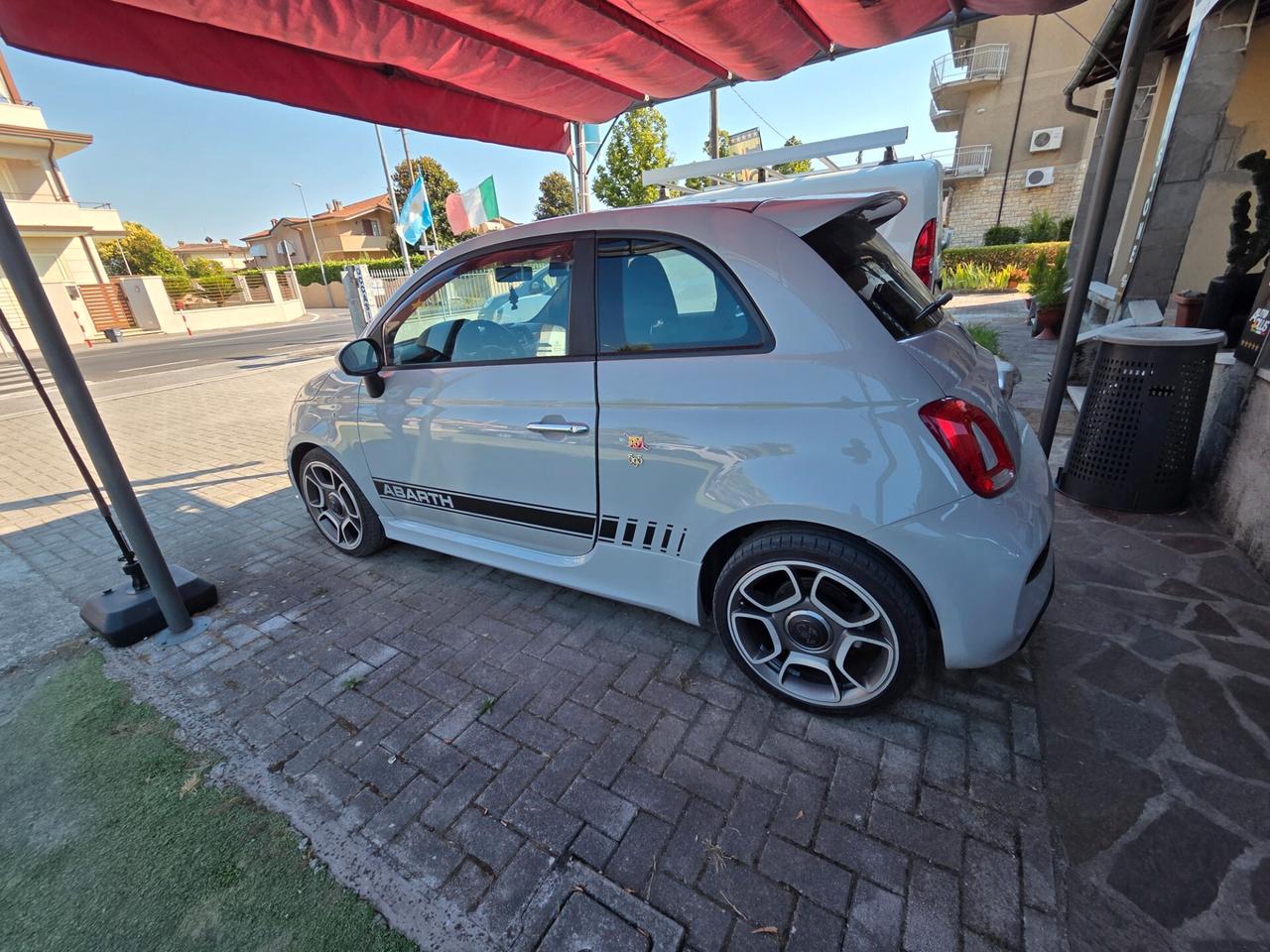 Abarth 595 1.4 Turbo T-Jet 145 CV
