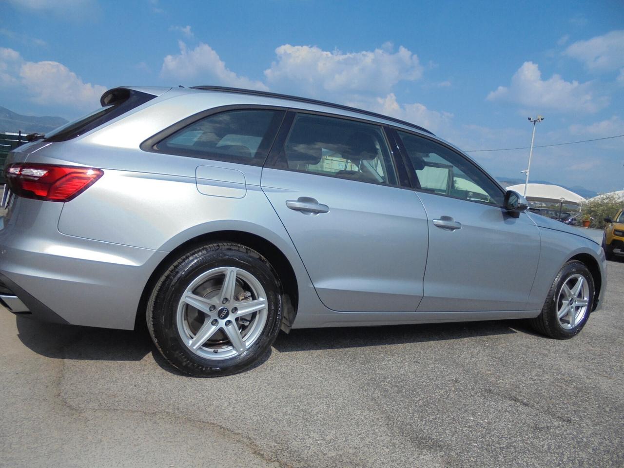 Audi A4 Avant 40 TDI S tronic Business