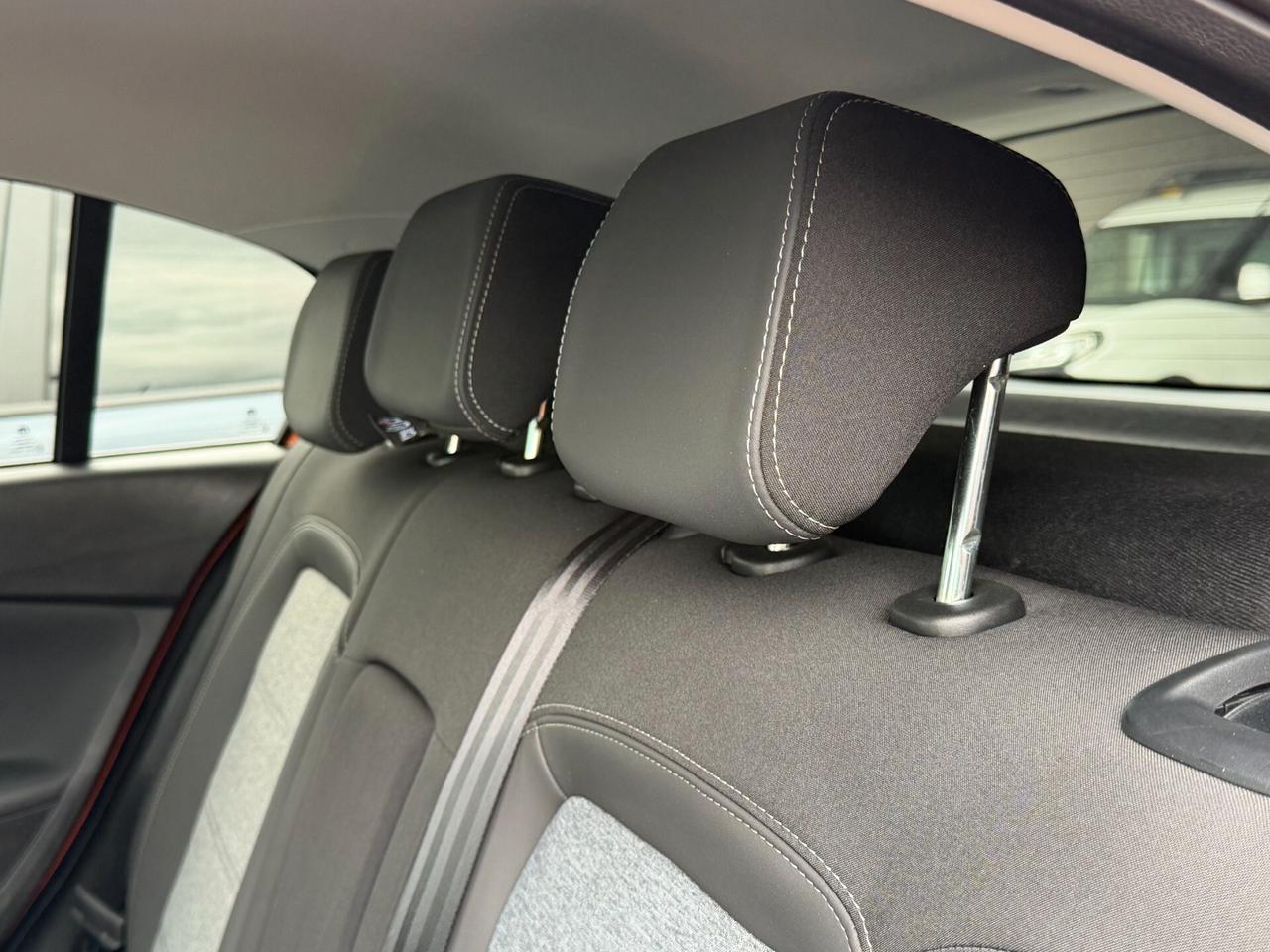 Fiat Tipo New 1.6 M.JET 130 cv. 5 porte CROSS (Nav)
