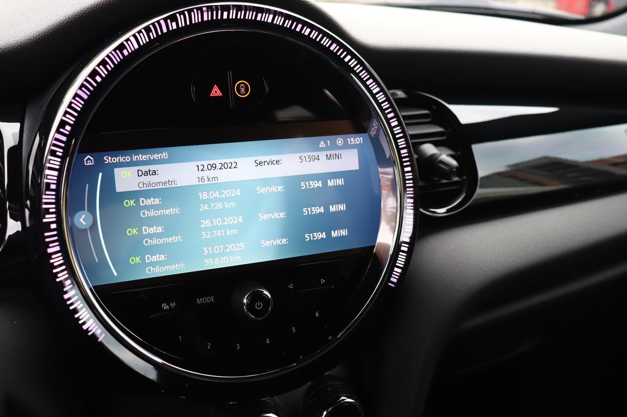 Mini 2.0 John Cooper Works Pat Moss Edition