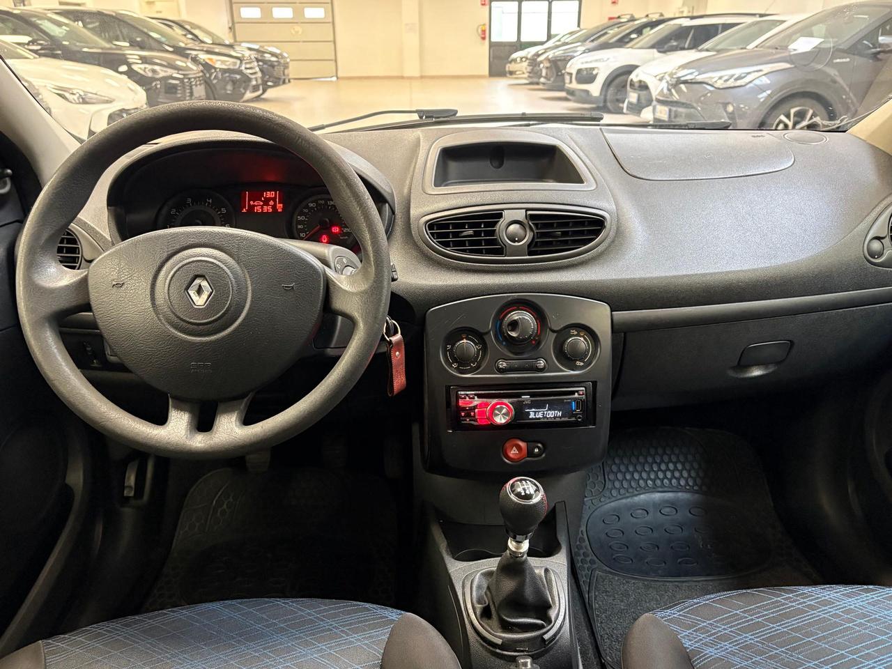 Renault Clio 5p 1.2 16v (pack) 65cv