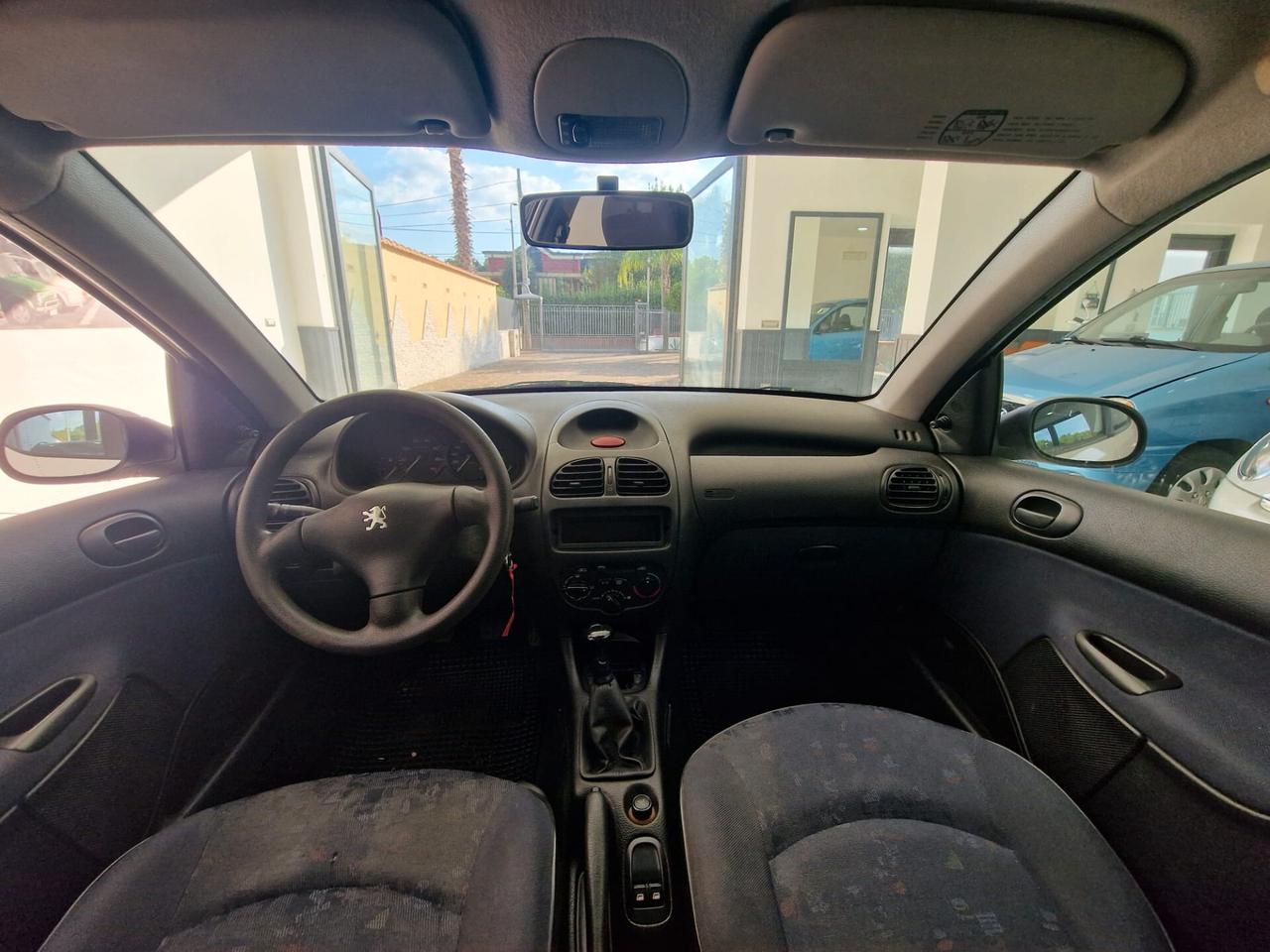 Peugeot 206 1.4 5p. XR