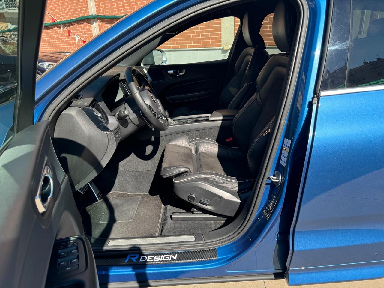 Volvo XC 60 XC60 D4 AWD Geartronic R-design