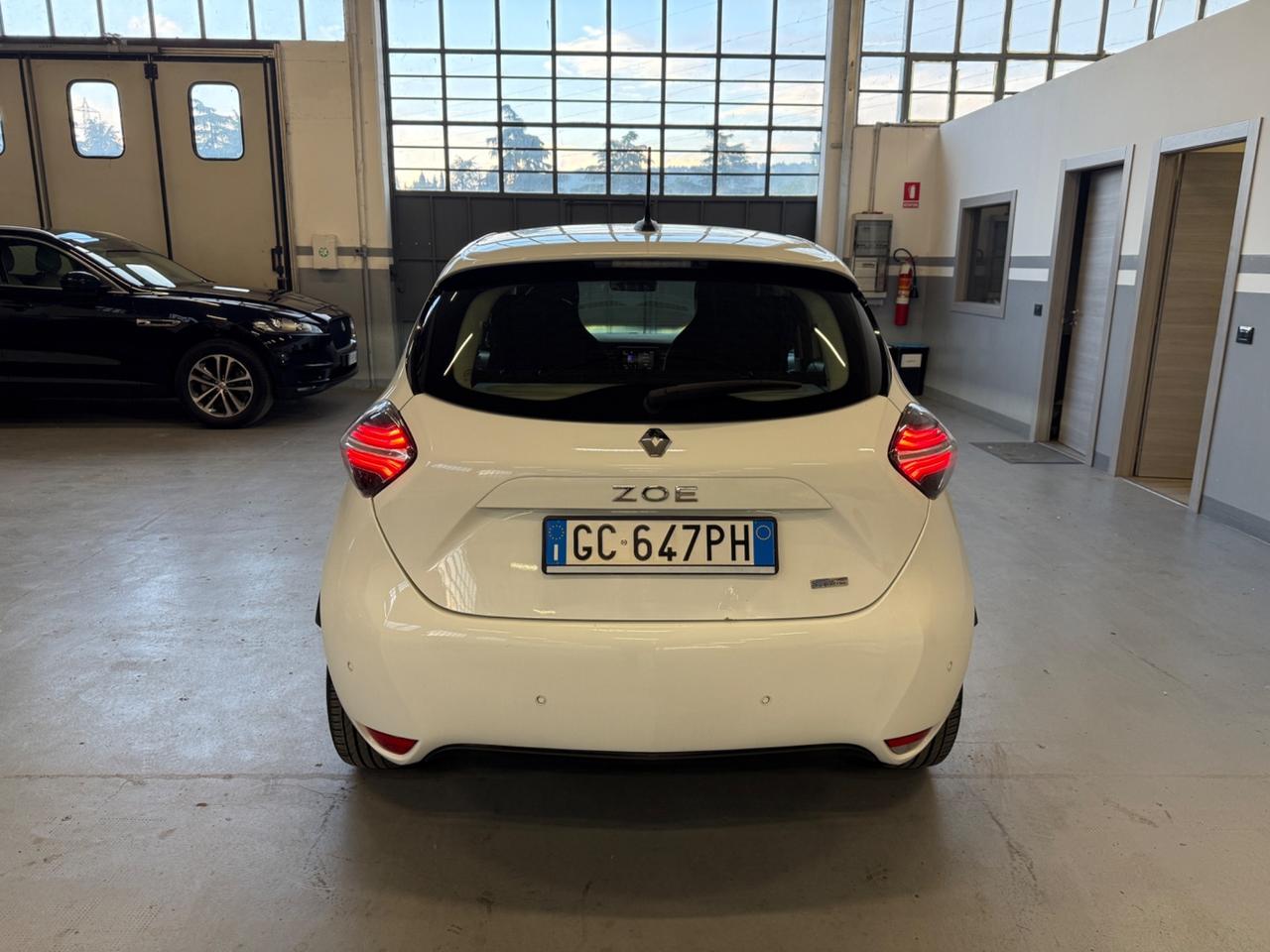 Renault ZOE Life R110 elettrica 2020 neopatentati