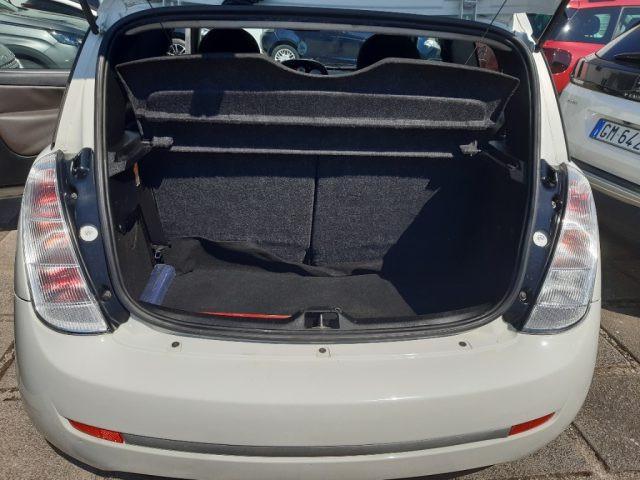 LANCIA Ypsilon 1.3 MJT 75 CV Versus