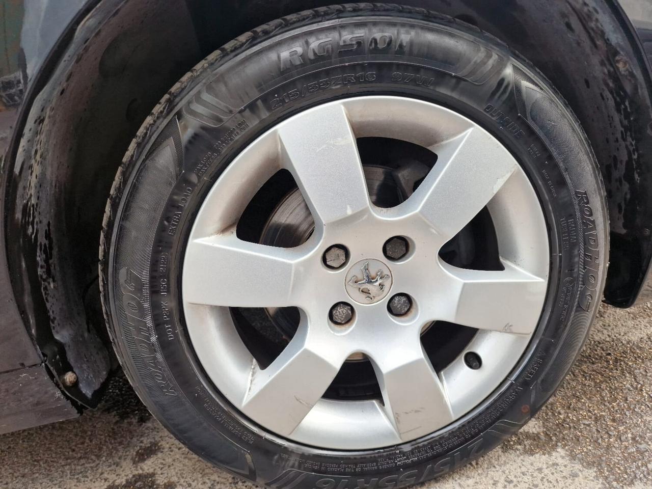 Peugeot 5008 2.0 HDi 150CV Business