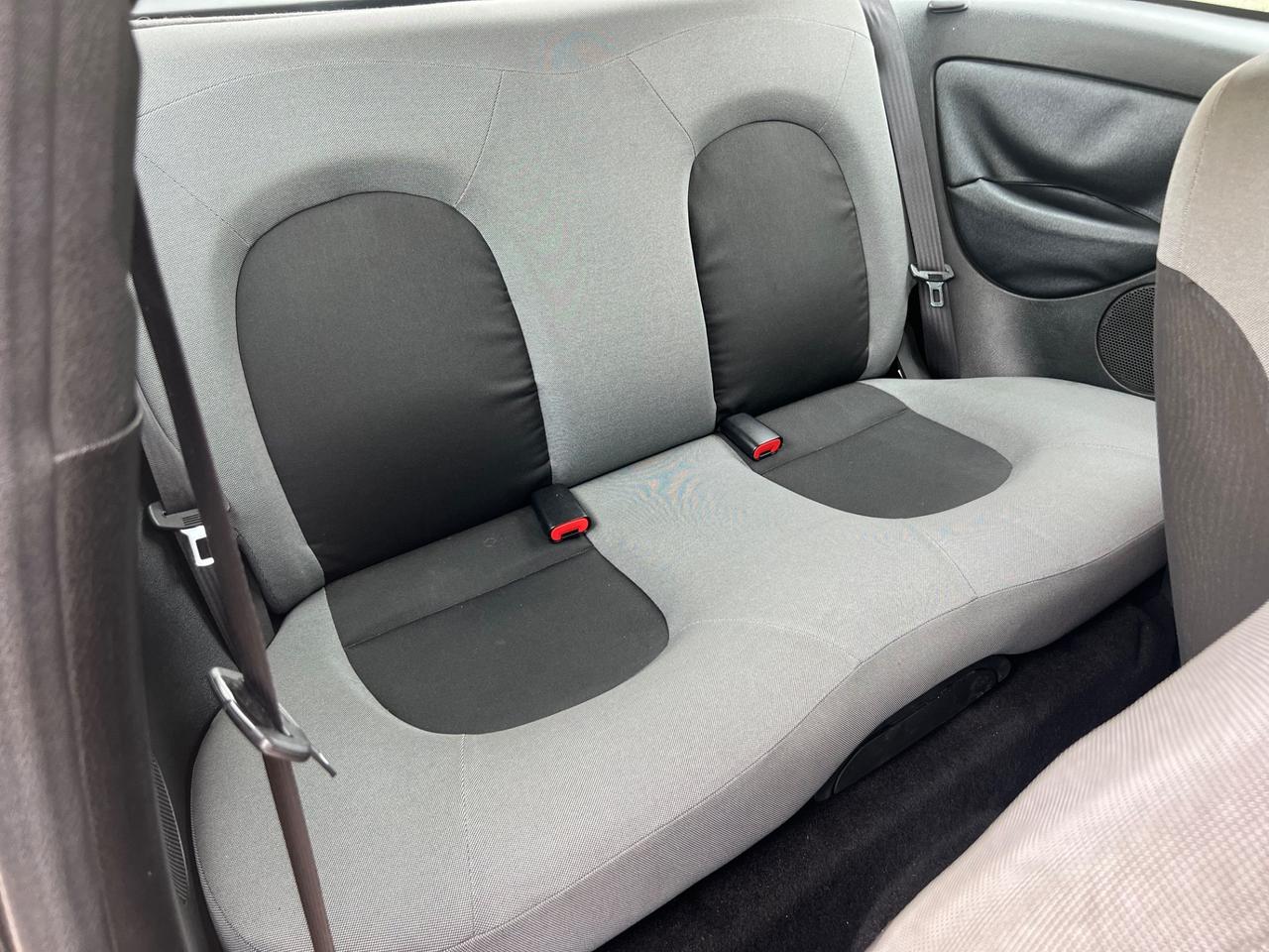 Lancia Ypsilon Argento Ecochic Benzina/GPL 2009
