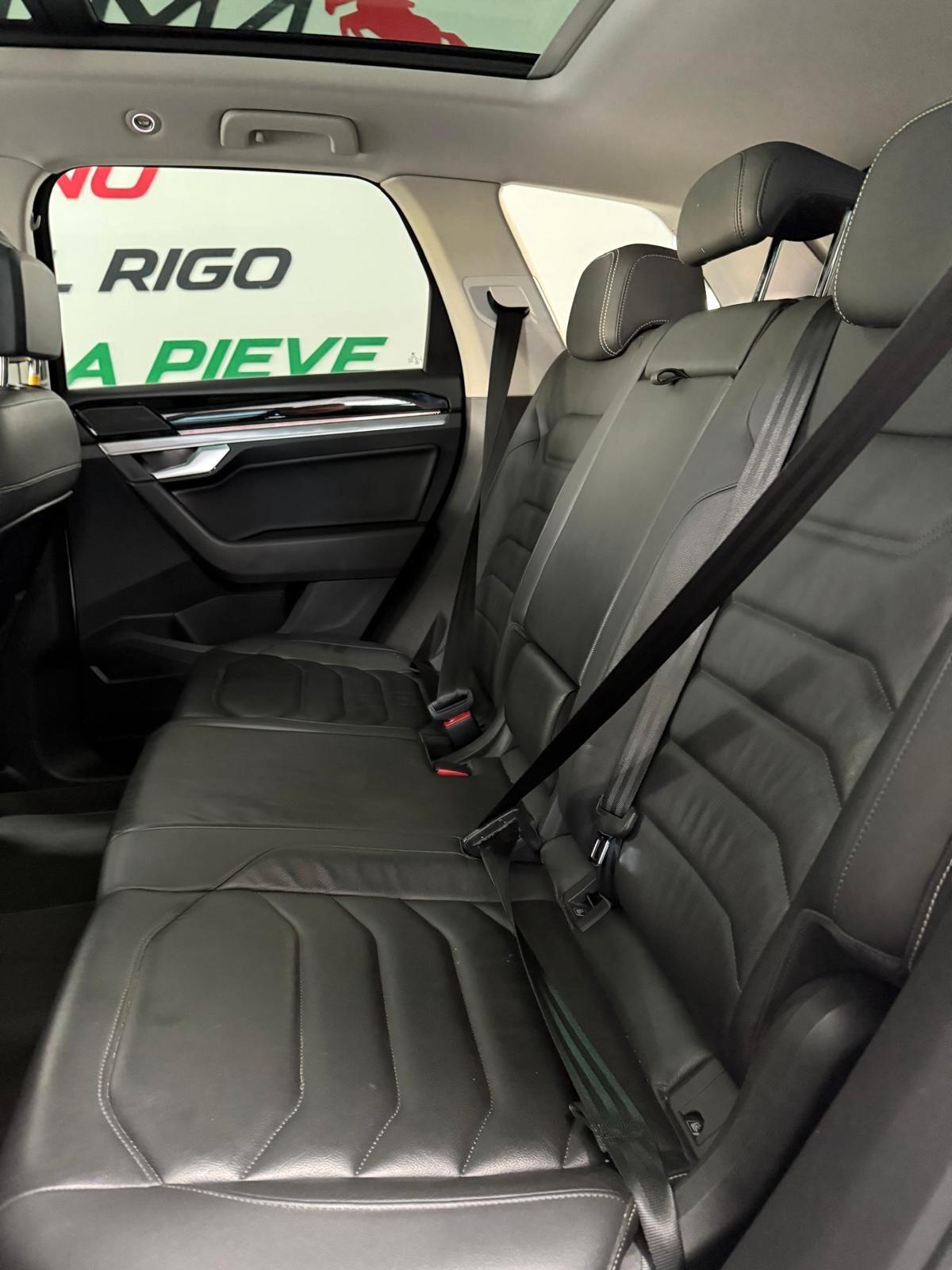Volkswagen Touareg 3.0 V6 TDI SCR Advanced