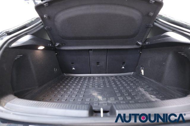 MERCEDES-BENZ A 200 D AUTOMATIC PREMIUM FULL LED