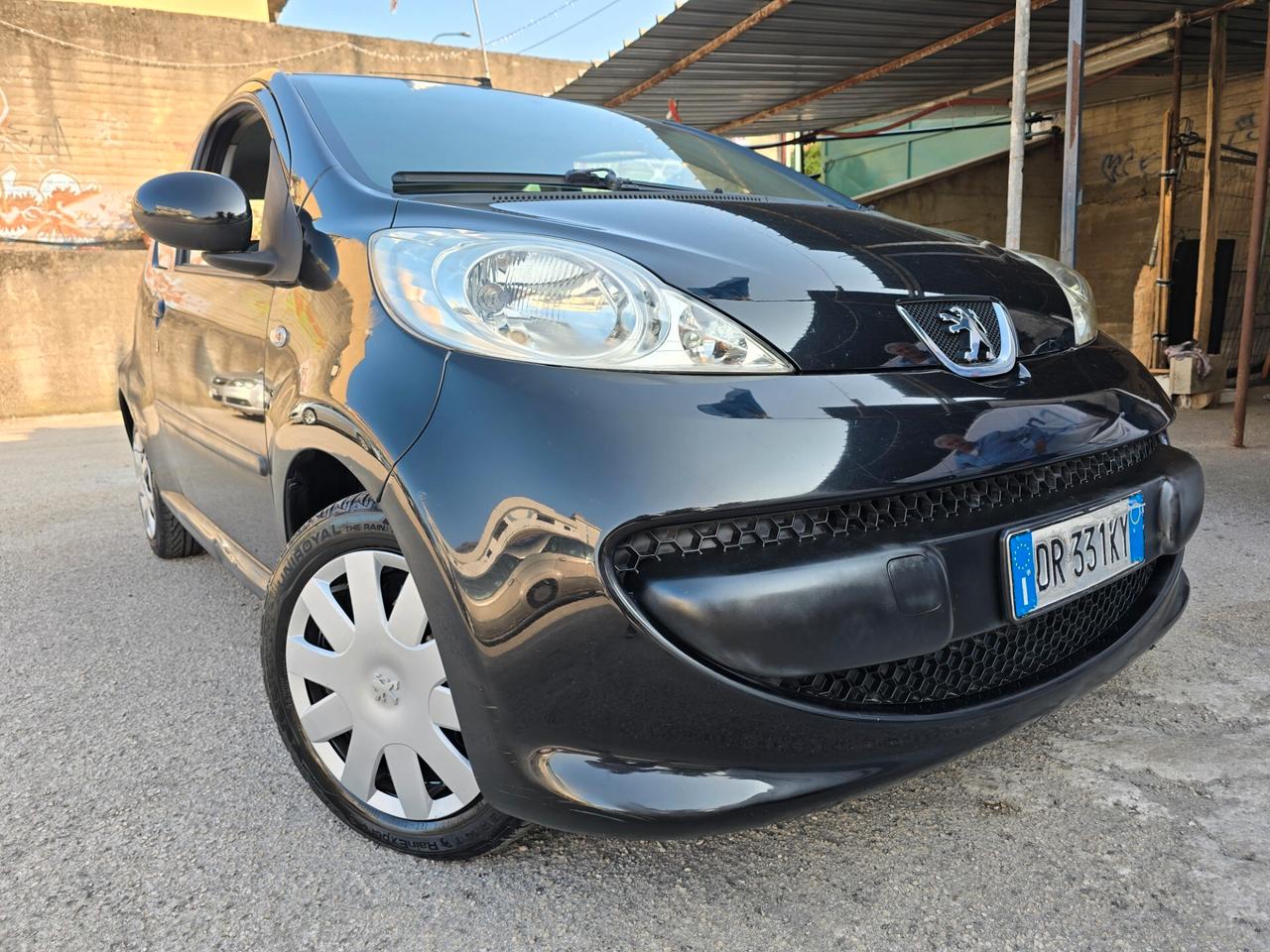 Peugeot 107 1.0benz 68CV full opt 2009