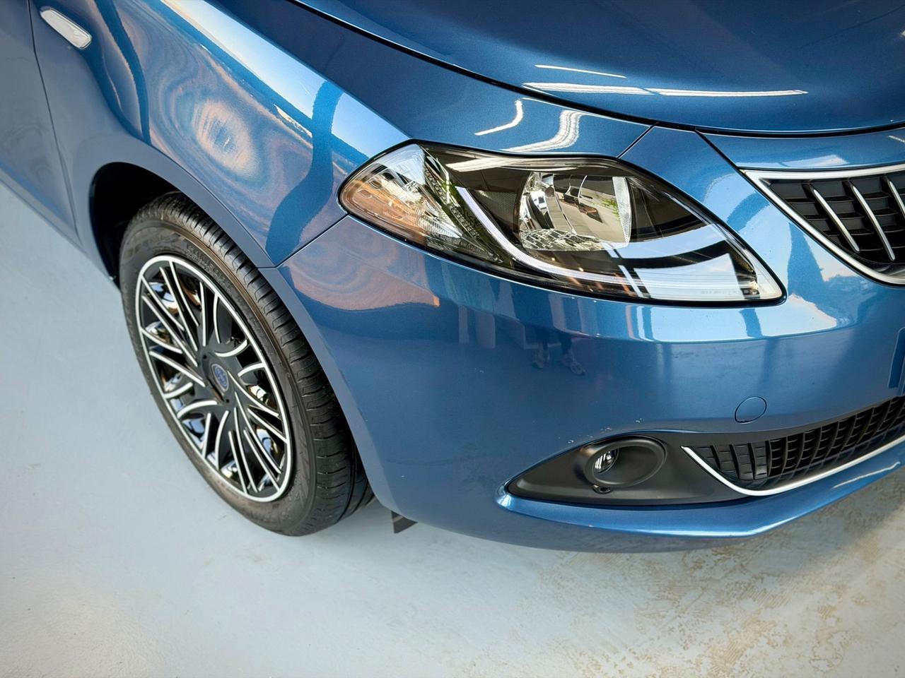Lancia Ypsilon 1.0 FireFly 5 porte S&S Hybrid Gold