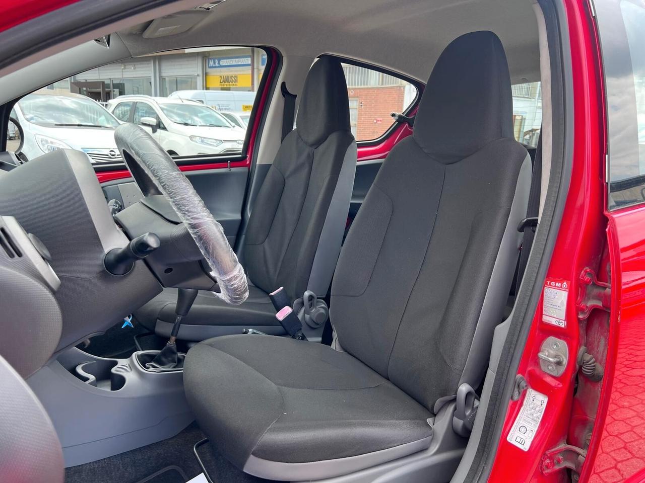 Toyota Aygo 1.0 12V VVT-i 5 porte Now